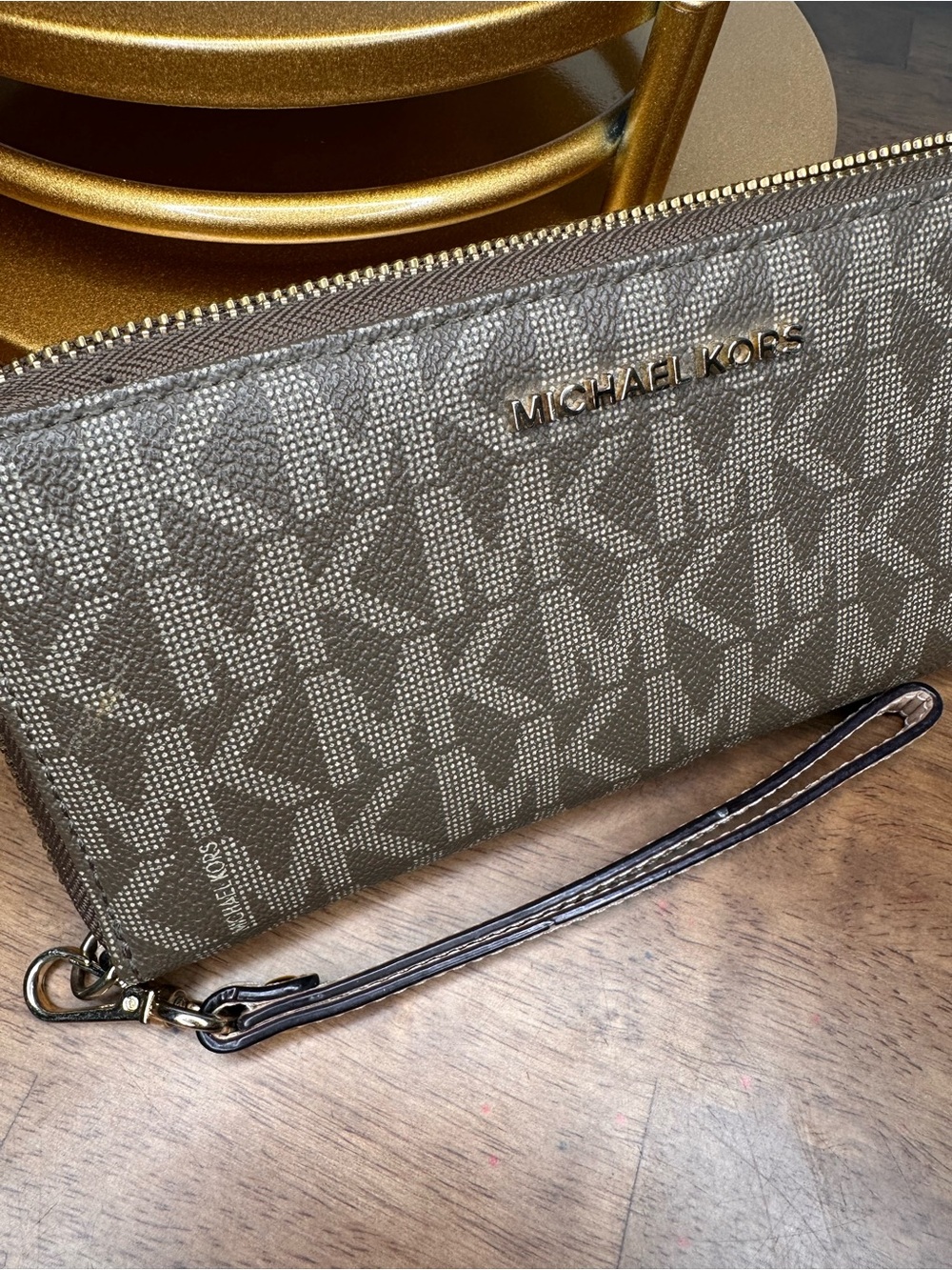 Michael Kors Brown Beige Large Continental Monogram Zip Wristlet Wallet, EUC